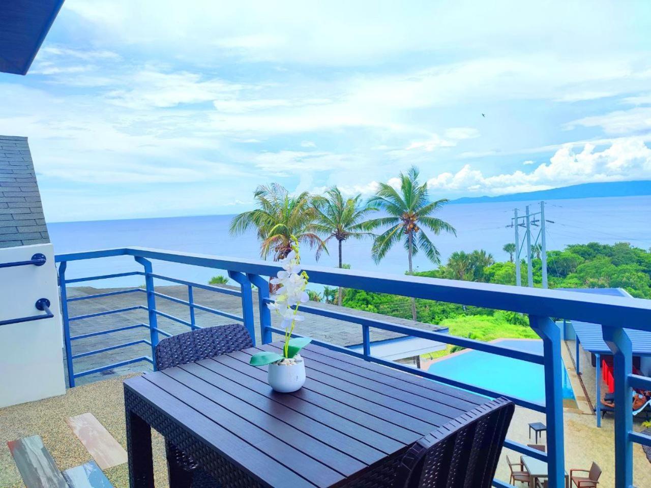 Av Suites Puerto Galera Exterior foto