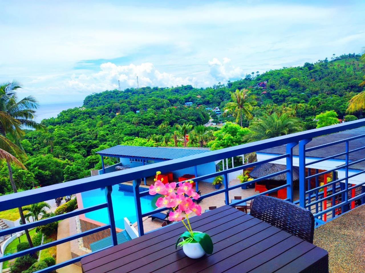 Av Suites Puerto Galera Exterior foto