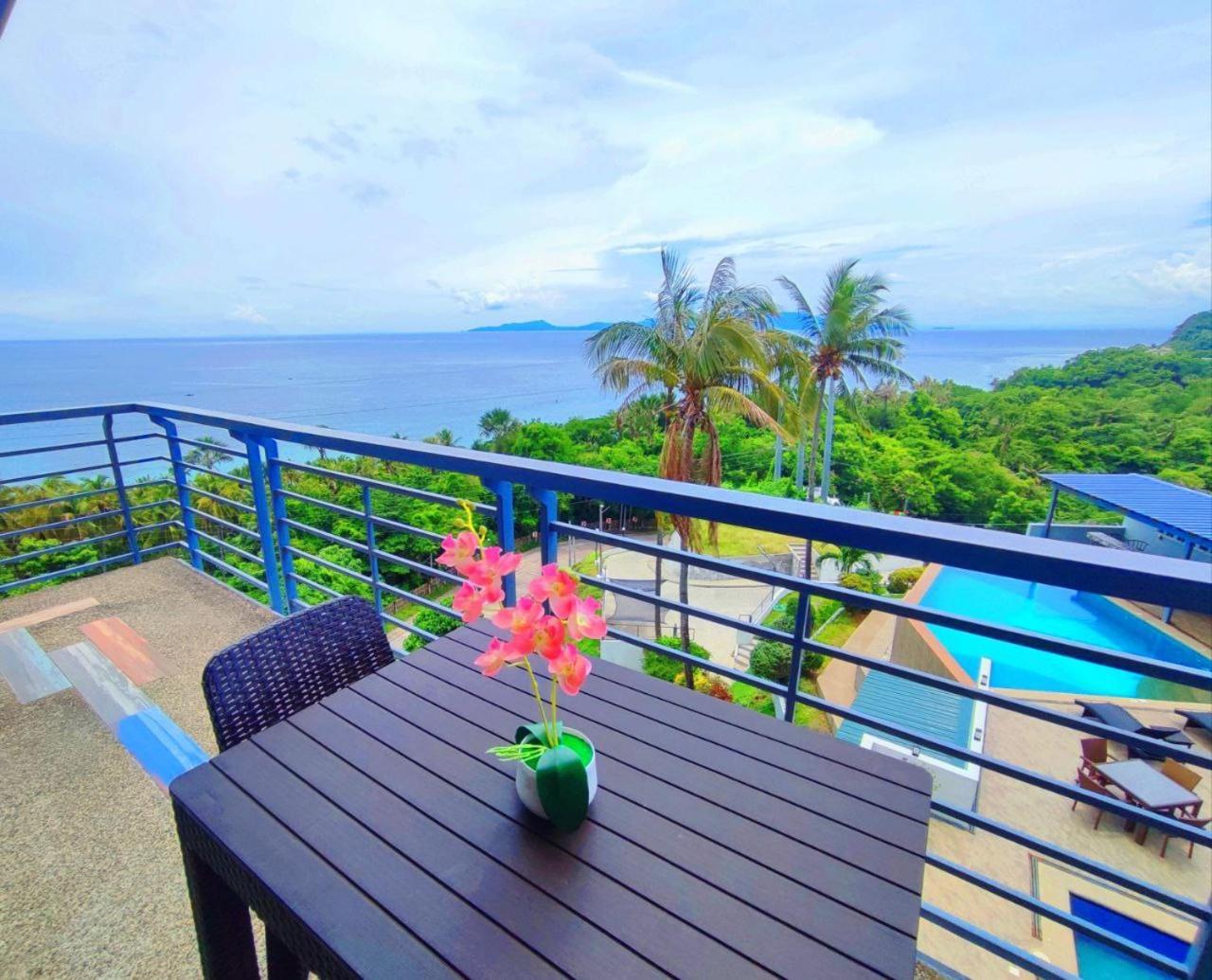 Av Suites Puerto Galera Exterior foto